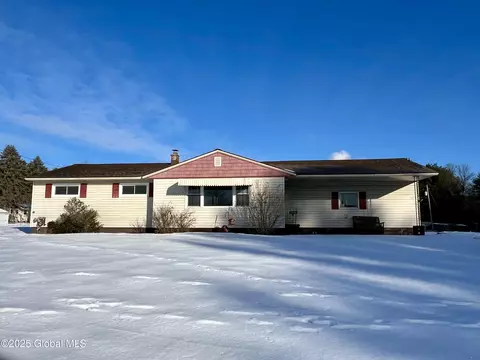 14 Adams Rd, South Glens Falls, NY 12803