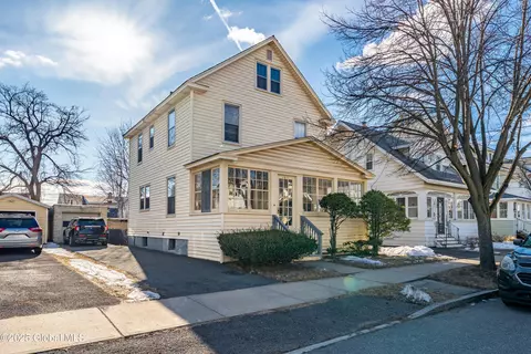180 Benson St, Albany, NY 12206