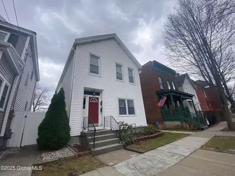2418 9th Ave, Watervliet, NY 12189