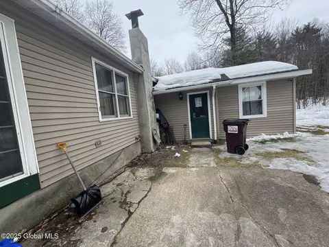 3250 Galway Rd, Milton, NY 12020
