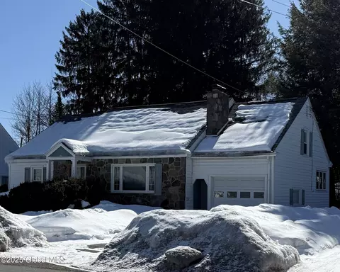 134 Fifth Ave, Gloversville, NY 12078