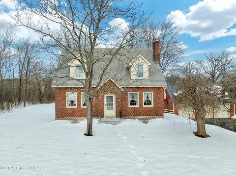 280 Ridge Rd, Glenville, NY 12302