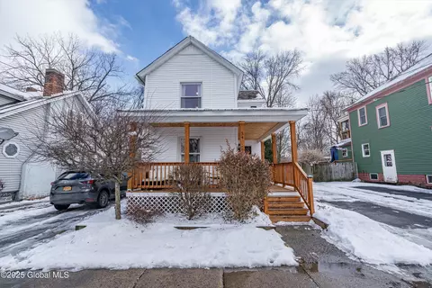 34 School St, Hudson Falls, NY 12839