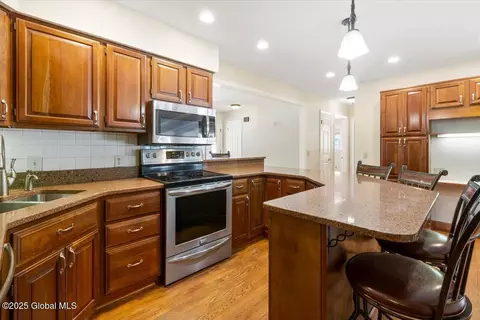 120 Droms Rd, Glenville, NY 12302 photo 15