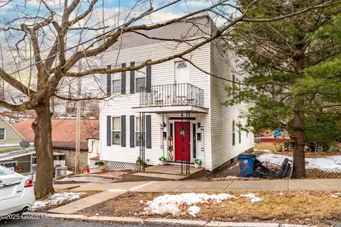 47 Imperial Ave, Cohoes, NY 12047