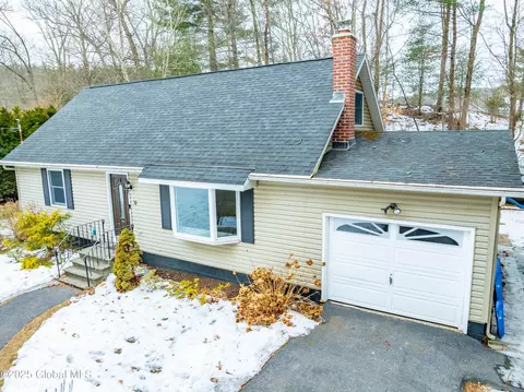 11 Dover Pl, Halfmoon, NY 12065 photo 7
