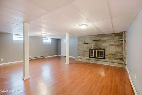 11 Dover Pl, Halfmoon, NY 12065 photo 26