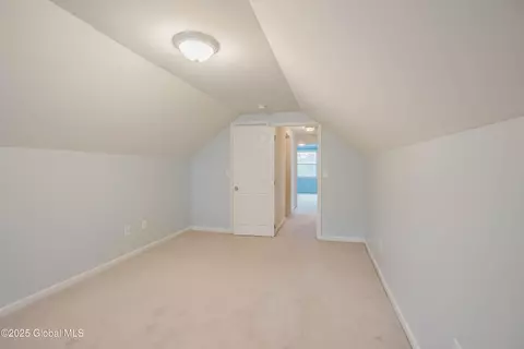 11 Dover Pl, Halfmoon, NY 12065 photo 25