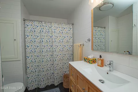 1007 Anthony Dr, Schenectady, NY 12303 photo 11