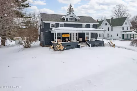 28 W Main St, Mayfield, NY 12117