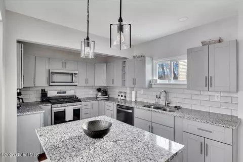 Kitchen - 155 Manchester Rd, Schenectady, NY 12304 photo 1 of 3