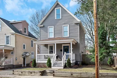 Exterior - 155 Manchester Rd, Schenectady, NY 12304 photo 2 of 11
