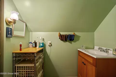 1437 Nott St, Schenectady, NY 12308 photo 25