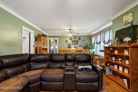 1437 Nott St, Schenectady, NY 12308 photo 8