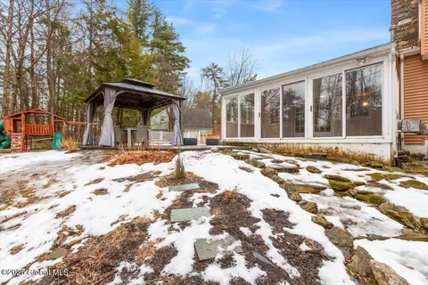 Exterior - 28 E Bayberry Rd, Glenmont, NY 12077 photo 6 of 7