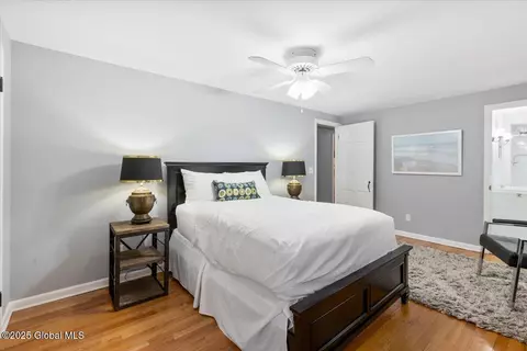 Bedroom - 28 E Bayberry Rd, Glenmont, NY 12077 photo 4 of 7