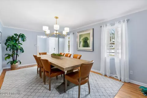 Dining - 28 E Bayberry Rd, Glenmont, NY 12077 photo 2 of 2