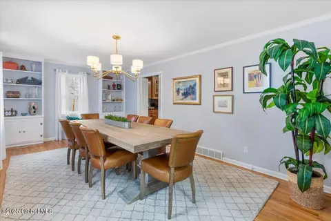 Dining - 28 E Bayberry Rd, Glenmont, NY 12077 photo 1 of 2
