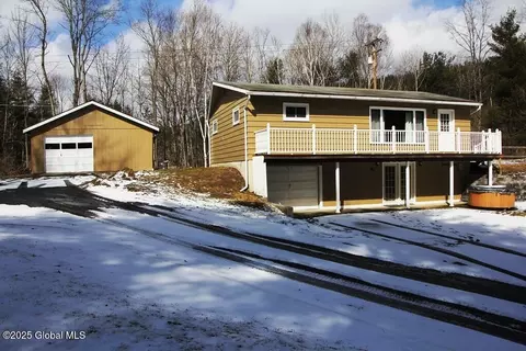 140 Sunnycrest Rd, Milford, NY 13807