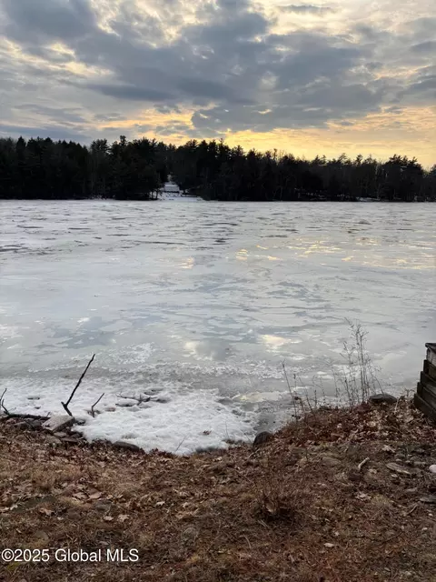 L10 State Route 43, Averill Park, NY 12018