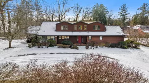 758 Feura Bush Rd, Delmar, NY 12054