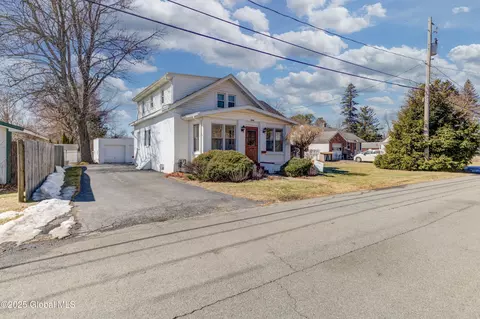 3114 Maryvale Dr, Schenectady, NY 12304