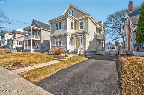 883 Warren St, Albany, NY 12208