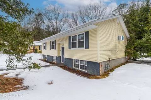 41 Pheasant Ct, Saratoga Springs, NY 12866 photo 28