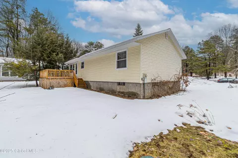 41 Pheasant Ct, Saratoga Springs, NY 12866 photo 32