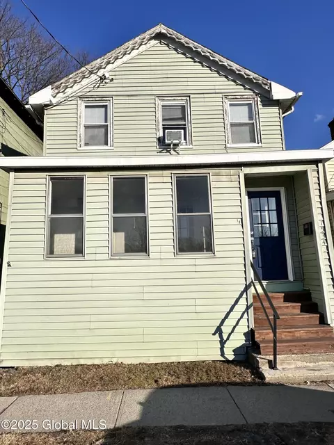 1534 Broadway, Rensselaer, NY 12144