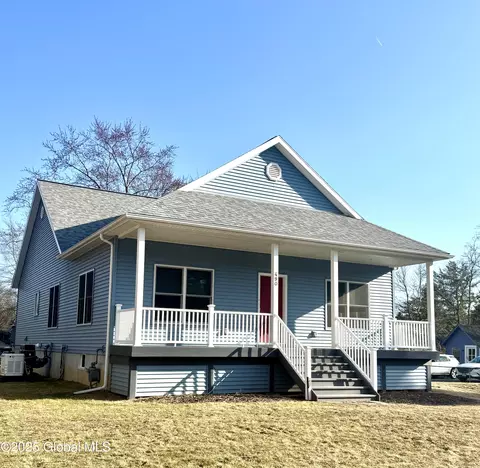 490 Church Rd, Albany, NY 12203