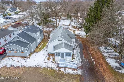 417 Vley Rd, Schenectady, NY 12302 photo 3