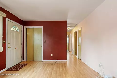 438 Olean St, Schenectady, NY 12306 photo 7