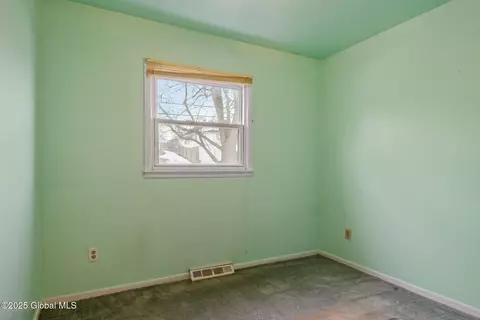 438 Olean St, Schenectady, NY 12306 photo 17