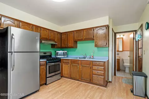 438 Olean St, Schenectady, NY 12306 photo 10