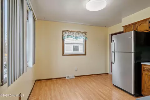 438 Olean St, Schenectady, NY 12306 photo 12