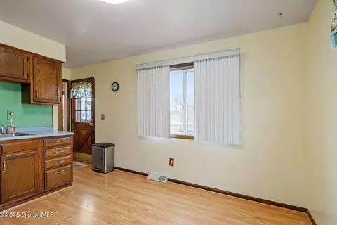 438 Olean St, Schenectady, NY 12306 photo 8