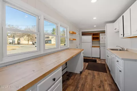 2804 Consaul Rd, Schenectady, NY 12304 photo 6