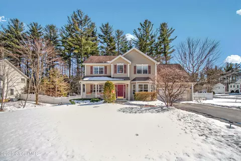 28 Greylock Dr, Gansevoort, NY 12831