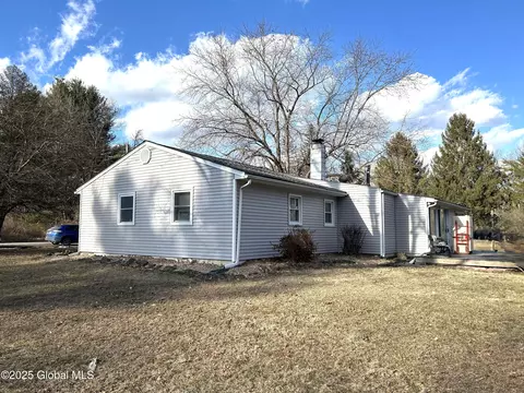 Exterior - 32 Robin Rd, Kinderhook, NY 12106 photo 5 of 8