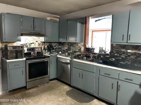 Kitchen - 32 Robin Rd, Kinderhook, NY 12106 photo 1 of 1