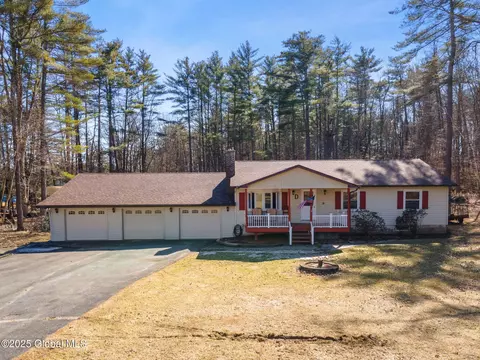 238 Tompkins Rd, Ravena, NY 12143