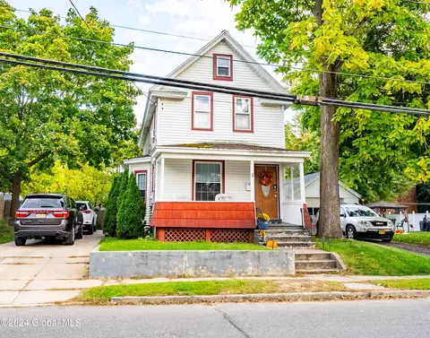 1 Wagner Ave, Schenectady, NY 12304 photo 3