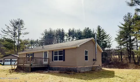 1561 Buskirk West Hoosick Rd, Buskirk, NY 12028