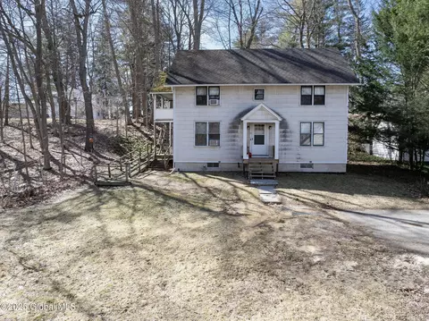 23 Mccormack Rd, Slingerlands, NY 12159