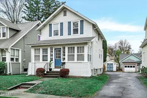 1929 9th St, Rensselaer, NY 12144