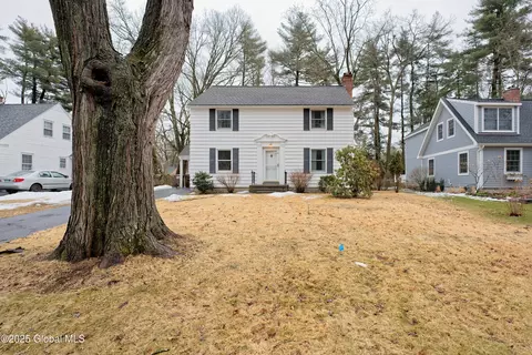 14 Keith Rd, Delmar, NY 12054