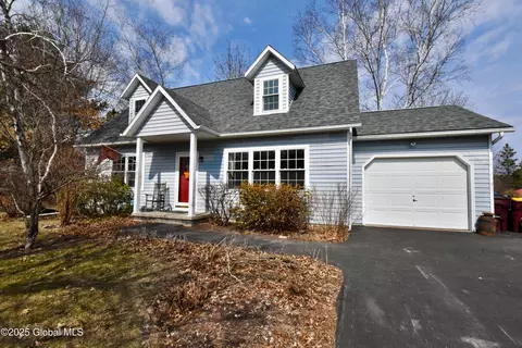 39 Whipple Way, Altamont, NY 12009