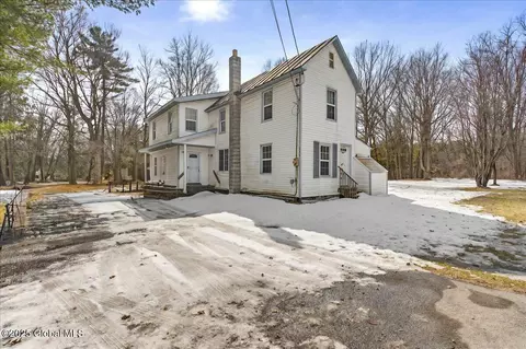 296 Washington St, Saratoga Springs, NY 12866