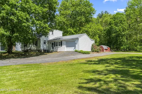 68 Wemple Rd, Glenmont, NY 12077